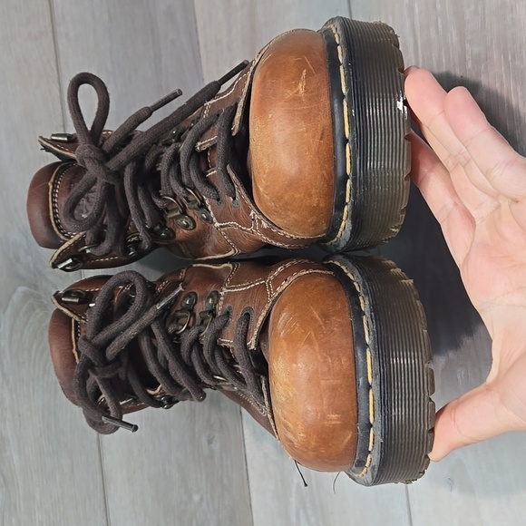 Dr.Martens Mens 9349 Leather Boots High Top Chuncky Tractor Sneakers UK 10 US11 main image 12